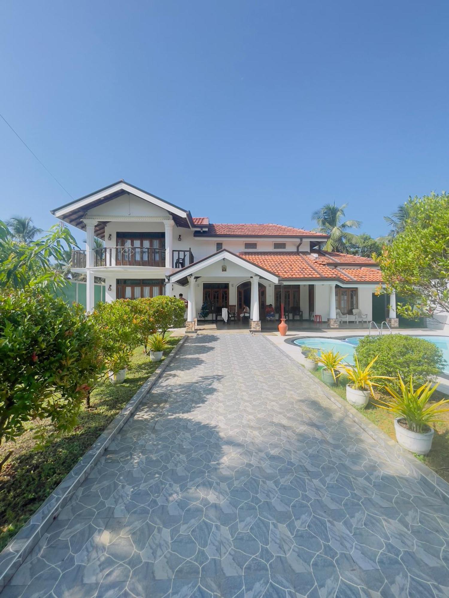 Villa Chilaw Exterior foto